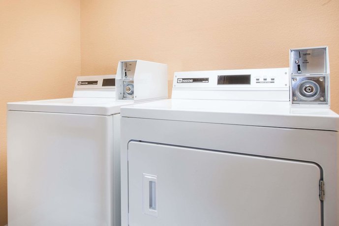 Imagen de los interiores del Hotel Travelodge by Wyndham Globe AZ. Foto 10