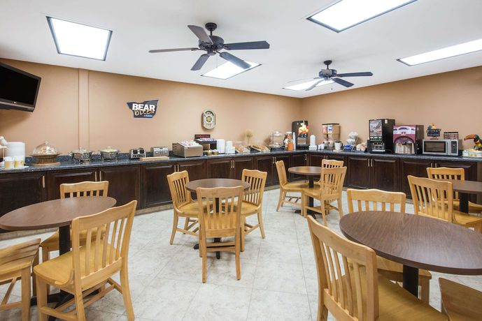 Imagen del bar/restaurante del Hotel Travelodge by Wyndham Globe AZ. Foto 1