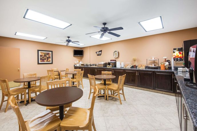 Imagen del bar/restaurante del Hotel Travelodge by Wyndham Globe AZ. Foto 2