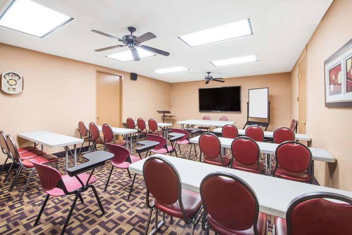 Imagen de los interiores del Hotel Travelodge by Wyndham Globe AZ. Foto 11