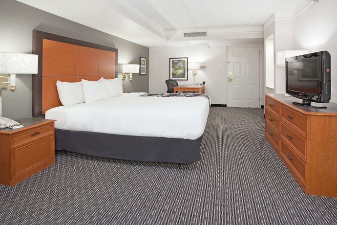 Imagen de la habitación del Hotel Travelodge by Wyndham Golden-Denver. Foto 8