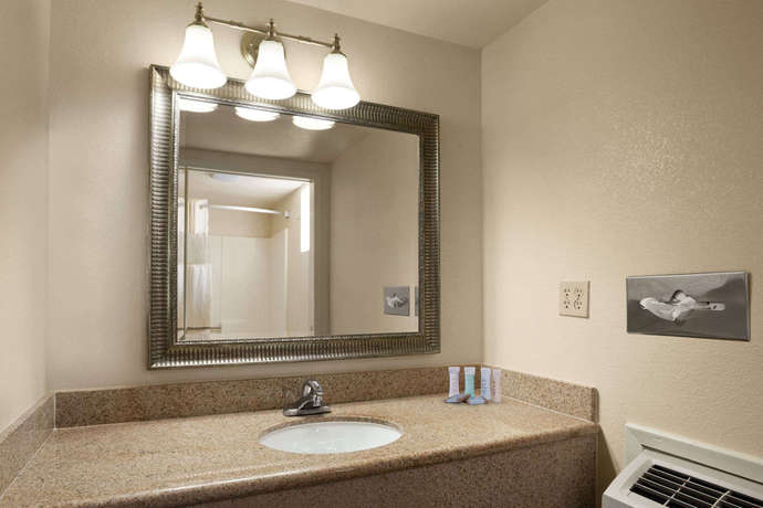 Imagen de la habitación del Hotel Travelodge by Wyndham Holbrook. Foto 6