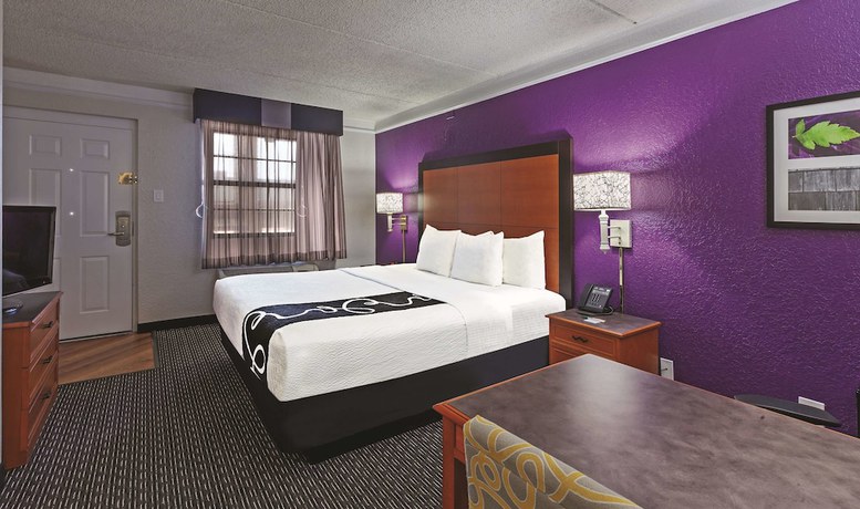 Imagen de la habitación del Hotel Travelodge by Wyndham Houston Cy-Fair. Foto 9