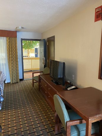 Imagen de la habitación del Hotel Travelodge by Wyndham Indianapolis Speedway. Foto 4
