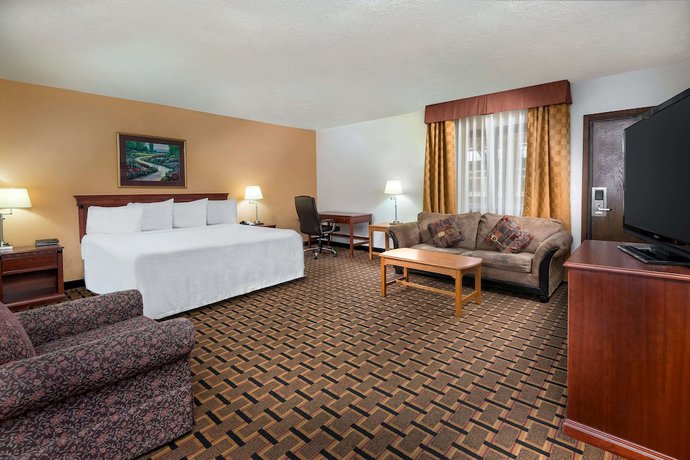 Imagen de la habitación del Hotel Travelodge by Wyndham Indianapolis Speedway. Foto 7