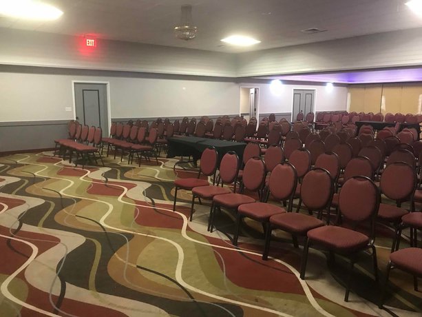 Imagen de los interiores del Hotel Travelodge by Wyndham Indianapolis Speedway. Foto 16