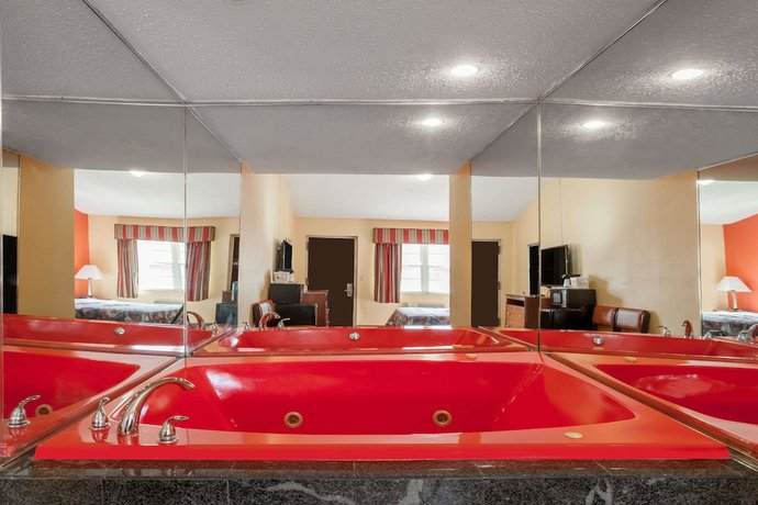 Imagen de la habitación del Hotel Travelodge by Wyndham Jersey City. Foto 5