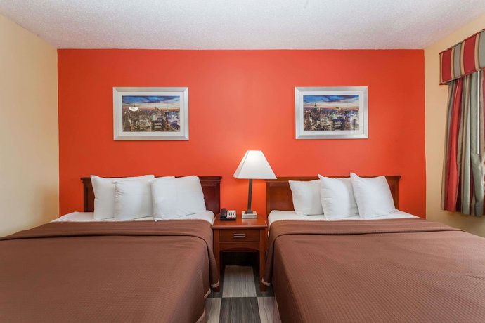 Imagen de la habitación del Hotel Travelodge by Wyndham Jersey City. Foto 6