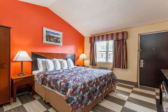 Imagen de la habitación del Hotel Travelodge by Wyndham Jersey City. Foto 12