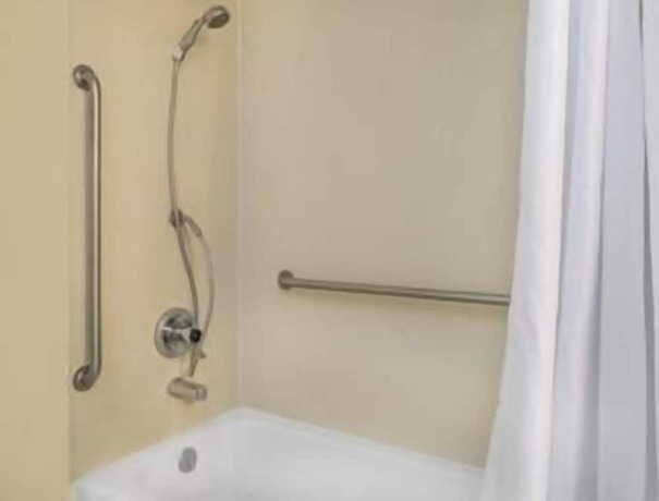 Imagen de la habitación del Hotel Travelodge by Wyndham Klamath Falls. Foto 3