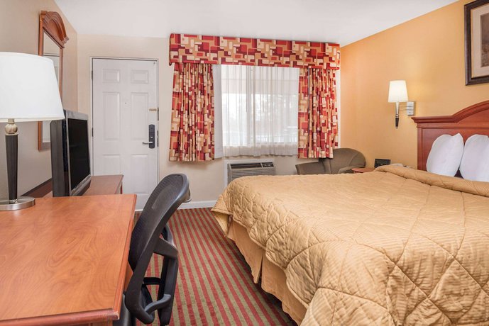 Imagen de la habitación del Hotel Travelodge by Wyndham Klamath Falls. Foto 5