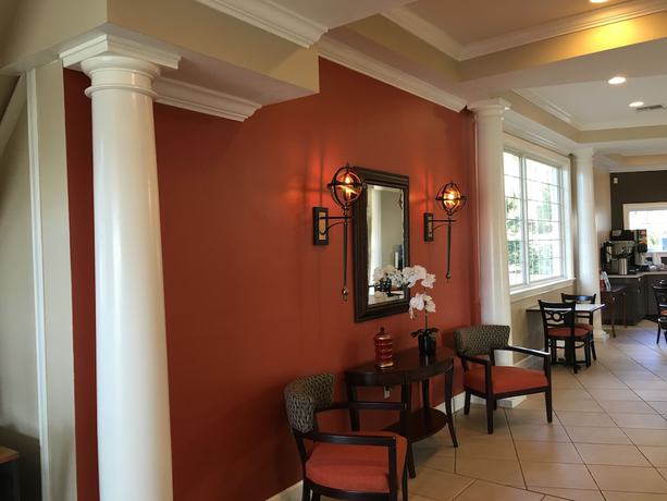 Imagen de los interiores del Hotel Travelodge by Wyndham Lakeland. Foto 20