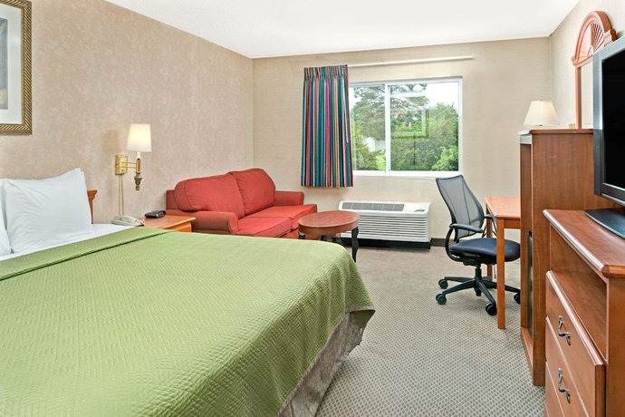 Imagen de la habitación del Hotel Travelodge by Wyndham Lincoln Airport I-80. Foto 6