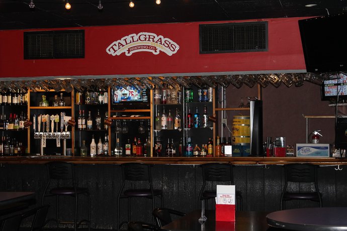 Imagen del bar/restaurante del Hotel Travelodge by Wyndham Lincoln Airport I-80. Foto 3