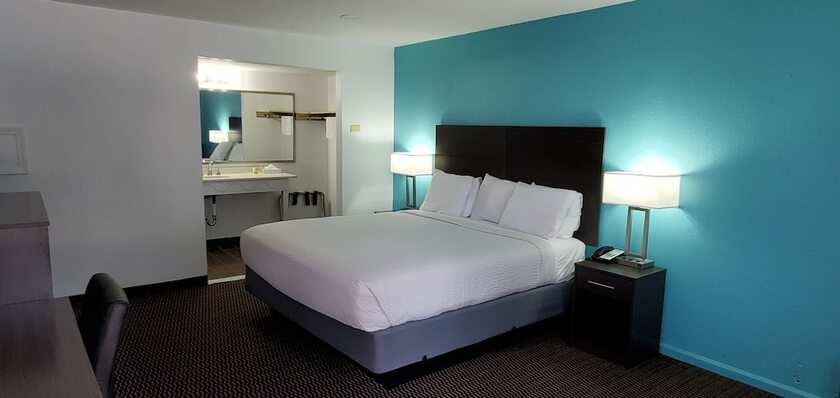 Imagen de la habitación del Hotel Travelodge by Wyndham Livonia/Canton/Novi Detroit Area. Foto 16