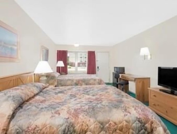 Imagen de la habitación del Hotel Travelodge by Wyndham New Philadelphia. Foto 12