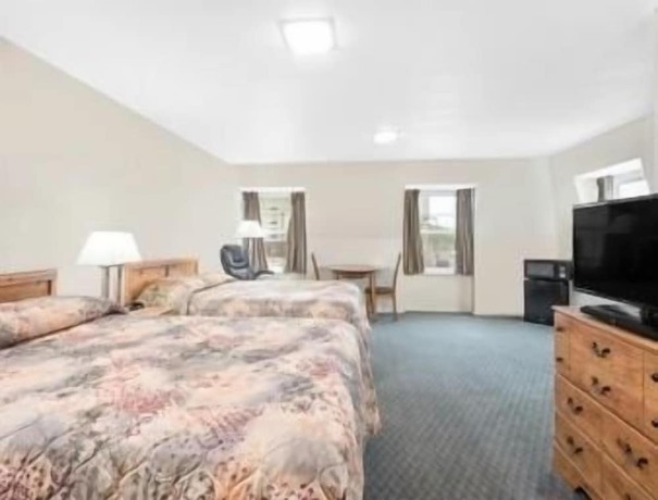 Imagen de la habitación del Hotel Travelodge by Wyndham New Philadelphia. Foto 13