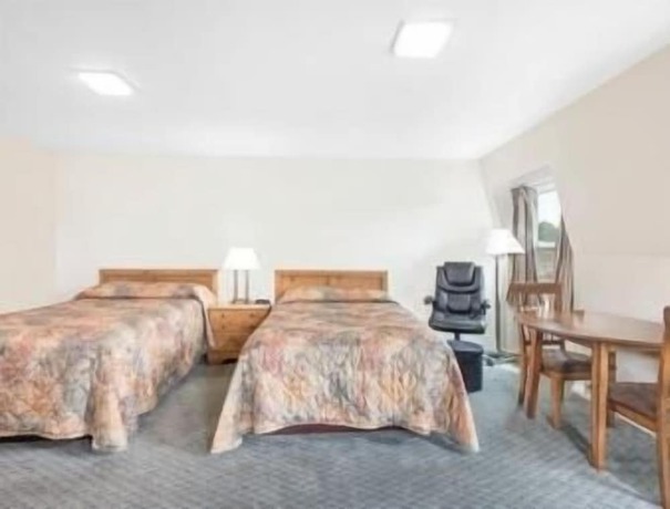 Imagen de la habitación del Hotel Travelodge by Wyndham New Philadelphia. Foto 15