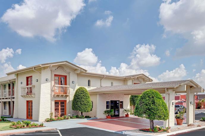 Imagen general del Hotel Travelodge by Wyndham North Richland Hills/Dallas/Ft Worth. Foto 1