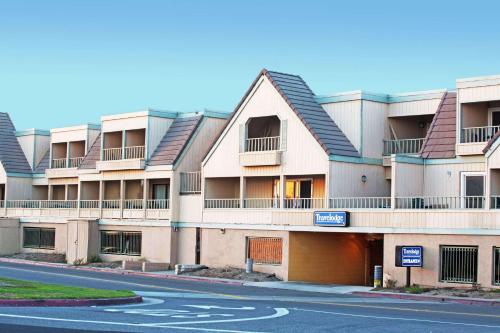 Imagen general del Hotel Travelodge by Wyndham Ocean Front. Foto 1