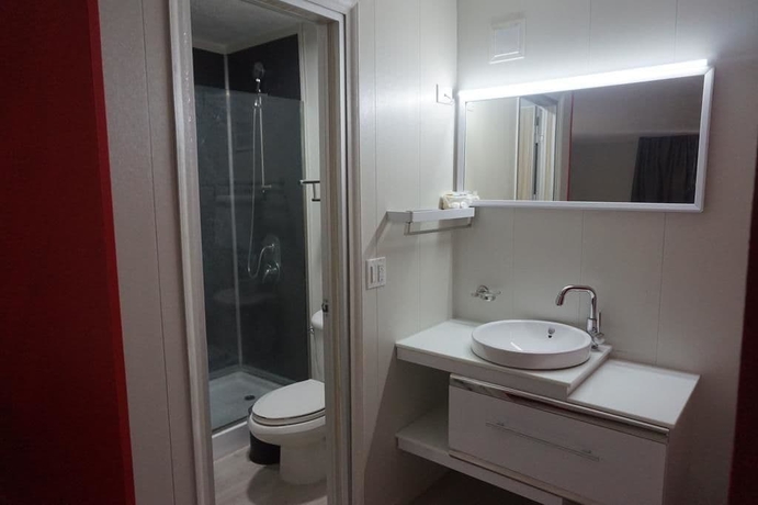 Imagen de la habitación del Hotel Travelodge by Wyndham Orlando / Heart of International Drive. Foto 10