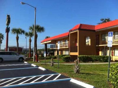 Imagen general del Hotel Travelodge by Wyndham Orlando Lake Buena Vista South. Foto 2