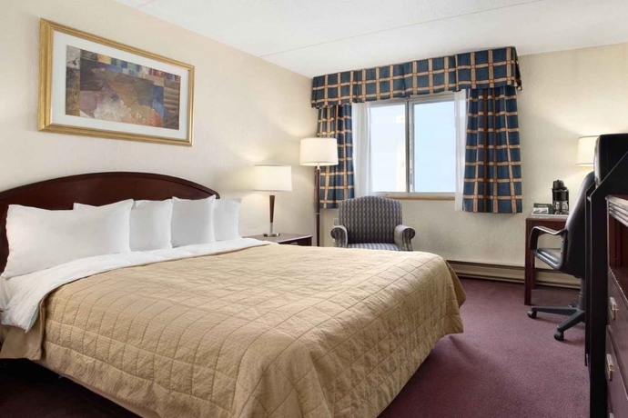 Imagen de la habitación del Hotel Travelodge by Wyndham Ottawa East. Foto 5