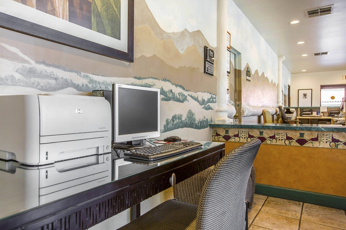 Imagen de los interiores del Hotel Travelodge by Wyndham Palm Springs. Foto 9