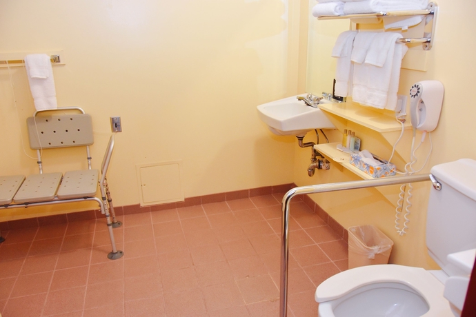 Imagen de la habitación del Hotel Travelodge by Wyndham Parksville. Foto 10