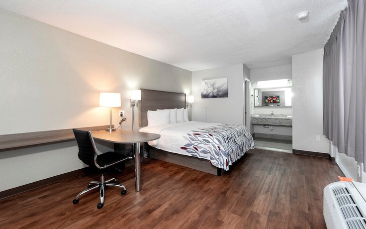 Imagen de la habitación del Hotel Travelodge by Wyndham Petersburg. Foto 11