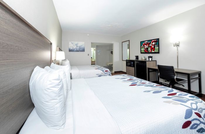 Imagen de la habitación del Hotel Travelodge by Wyndham Petersburg. Foto 14