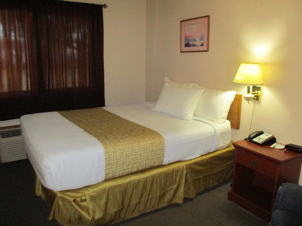 Imagen de la habitación del Hotel Travelodge by Wyndham Redwood Falls. Foto 2