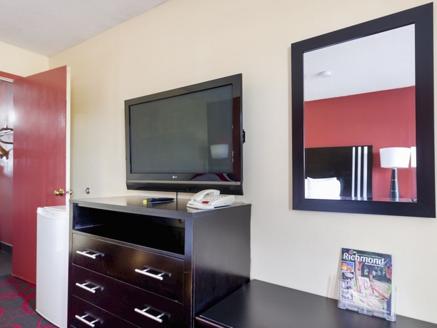 Imagen de la habitación del Hotel Travelodge by Wyndham Richmond IN. Foto 4