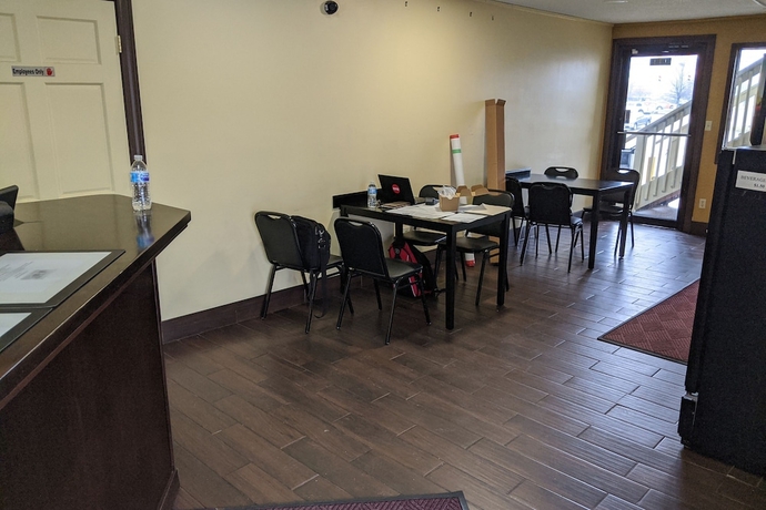 Imagen del bar/restaurante del Hotel Travelodge by Wyndham Richmond IN. Foto 2
