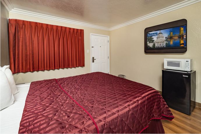 Imagen de la habitación del Hotel Travelodge by Wyndham Sacramento Convention Center. Foto 3