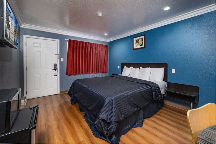 Imagen de la habitación del Hotel Travelodge by Wyndham Sacramento Convention Center. Foto 8