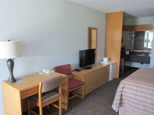 Imagen de la habitación del Hotel Travelodge by Wyndham Salmon Arm. Foto 3