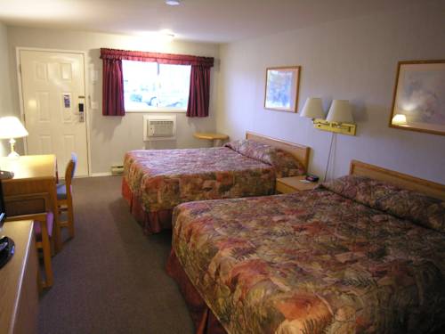 Imagen de la habitación del Hotel Travelodge by Wyndham Salmon Arm. Foto 14