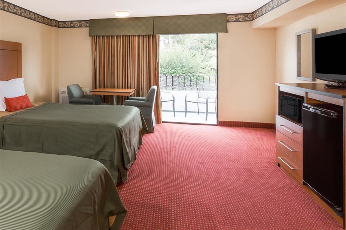 Imagen de la habitación del Hotel Travelodge by Wyndham San Clemente Beach. Foto 3