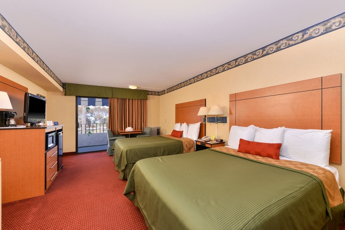 Imagen de la habitación del Hotel Travelodge by Wyndham San Clemente Beach. Foto 10