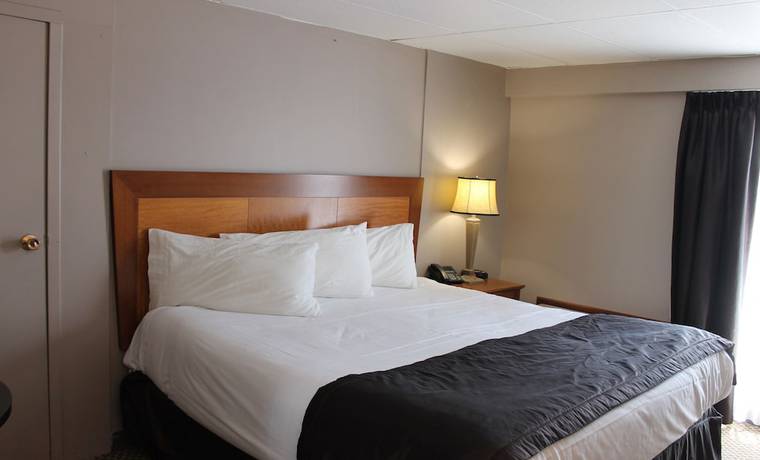 Imagen de la habitación del Hotel Travelodge by Wyndham Sarnia. Foto 6
