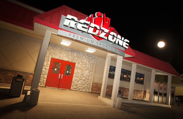 Imagen del bar/restaurante del Hotel Travelodge by Wyndham Saskatoon. Foto 3