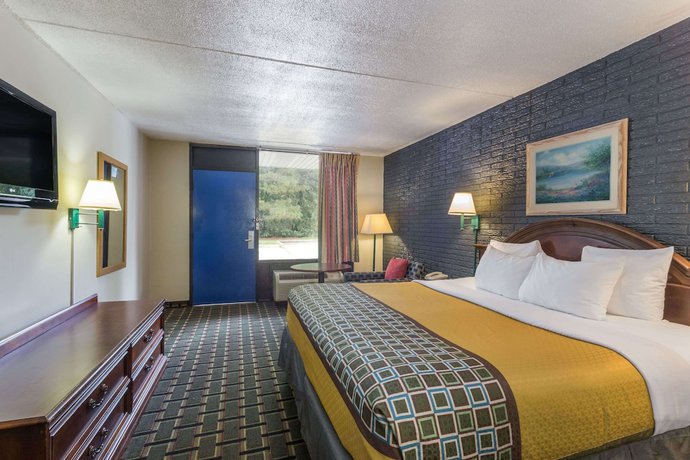Imagen de la habitación del Hotel Travelodge by Wyndham Savannah Area/Richmond Hill. Foto 1