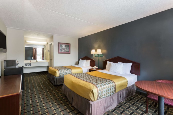 Imagen de la habitación del Hotel Travelodge by Wyndham Savannah Area/Richmond Hill. Foto 3