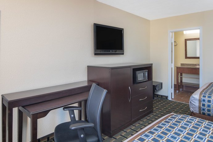 Imagen de la habitación del Hotel Travelodge by Wyndham Savannah Area/Richmond Hill. Foto 12