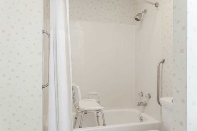 Imagen de la habitación del Hotel Travelodge by Wyndham Seymour. Foto 12