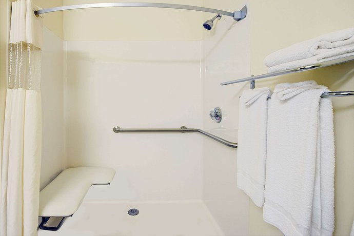 Imagen de la habitación del Hotel Travelodge by Wyndham St. Louis. Foto 16
