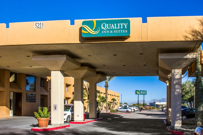 Imagen de los exteriores del Hotel Travelodge by Wyndham Tucson Airport. Foto 10