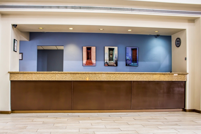 Imagen de los interiores del Hotel Travelodge by Wyndham Tucson Airport. Foto 13