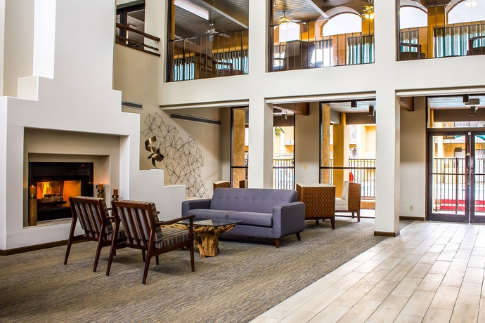 Imagen de los interiores del Hotel Travelodge by Wyndham Tucson Airport. Foto 14